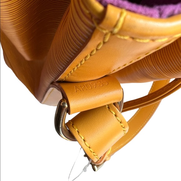 Louis Vuitton large Noe yellow Epi Leather - Picture 8 of 11